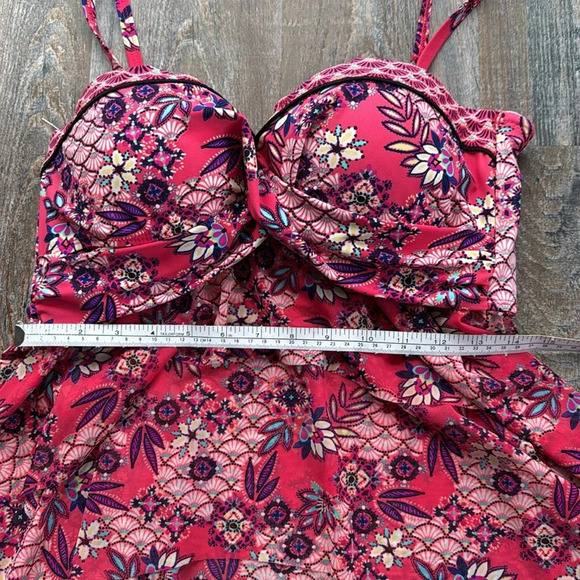 Christina | Strap / Strapless Tankini Top - Picture 7 of 9